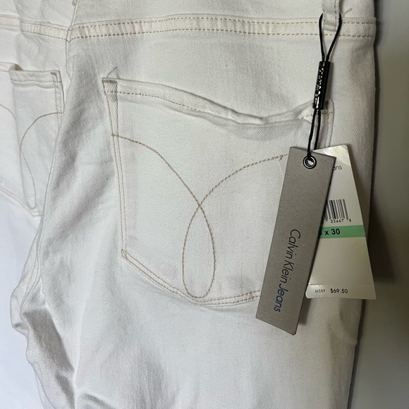 NWT Calvin Klein Ultimate Skinny Jeans White SZ 8x30 - Picture 5 of 7